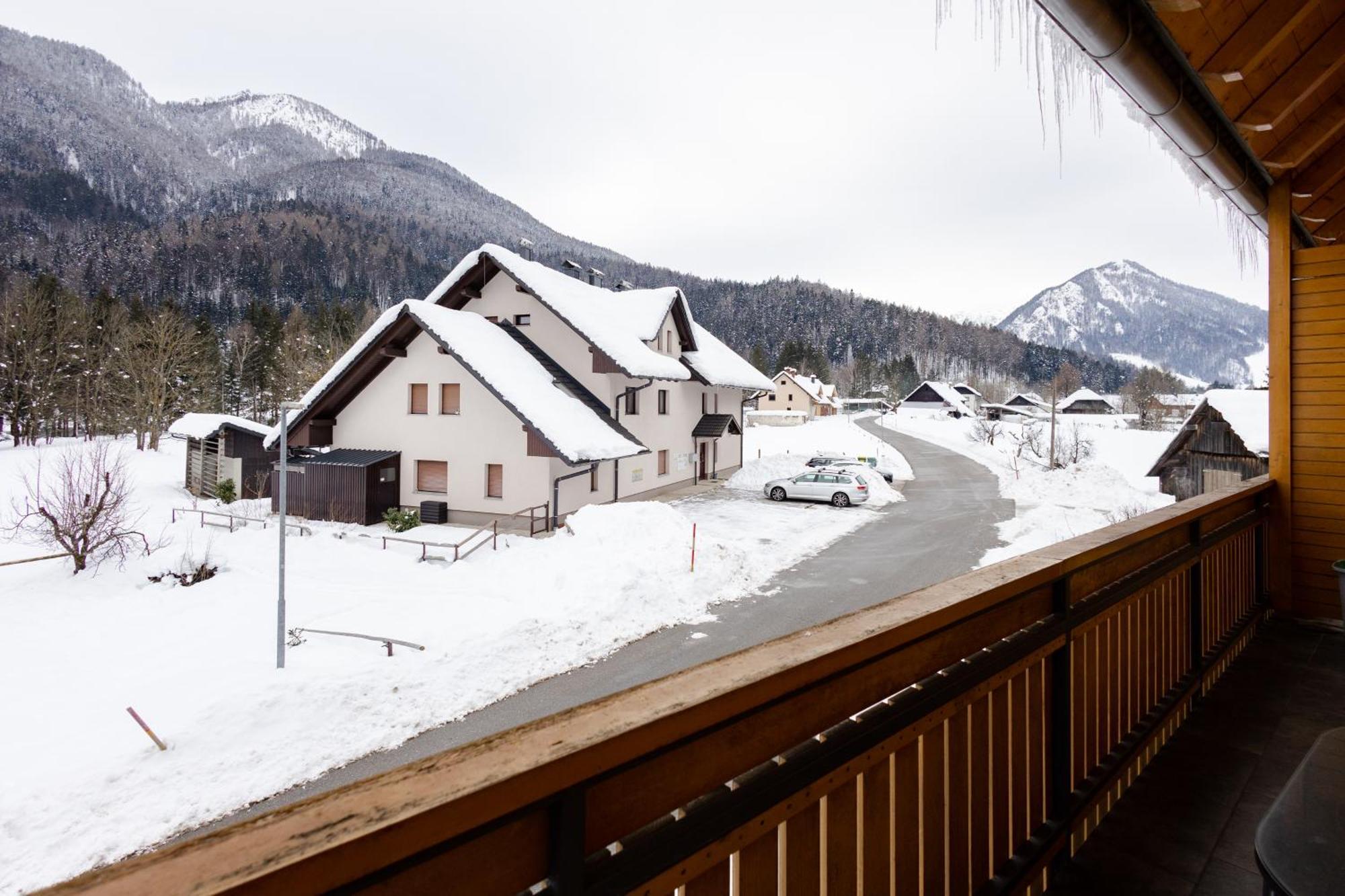 Waterfall Apartment - Cozy Mountain Retreat Краньска Гора Экстерьер фото